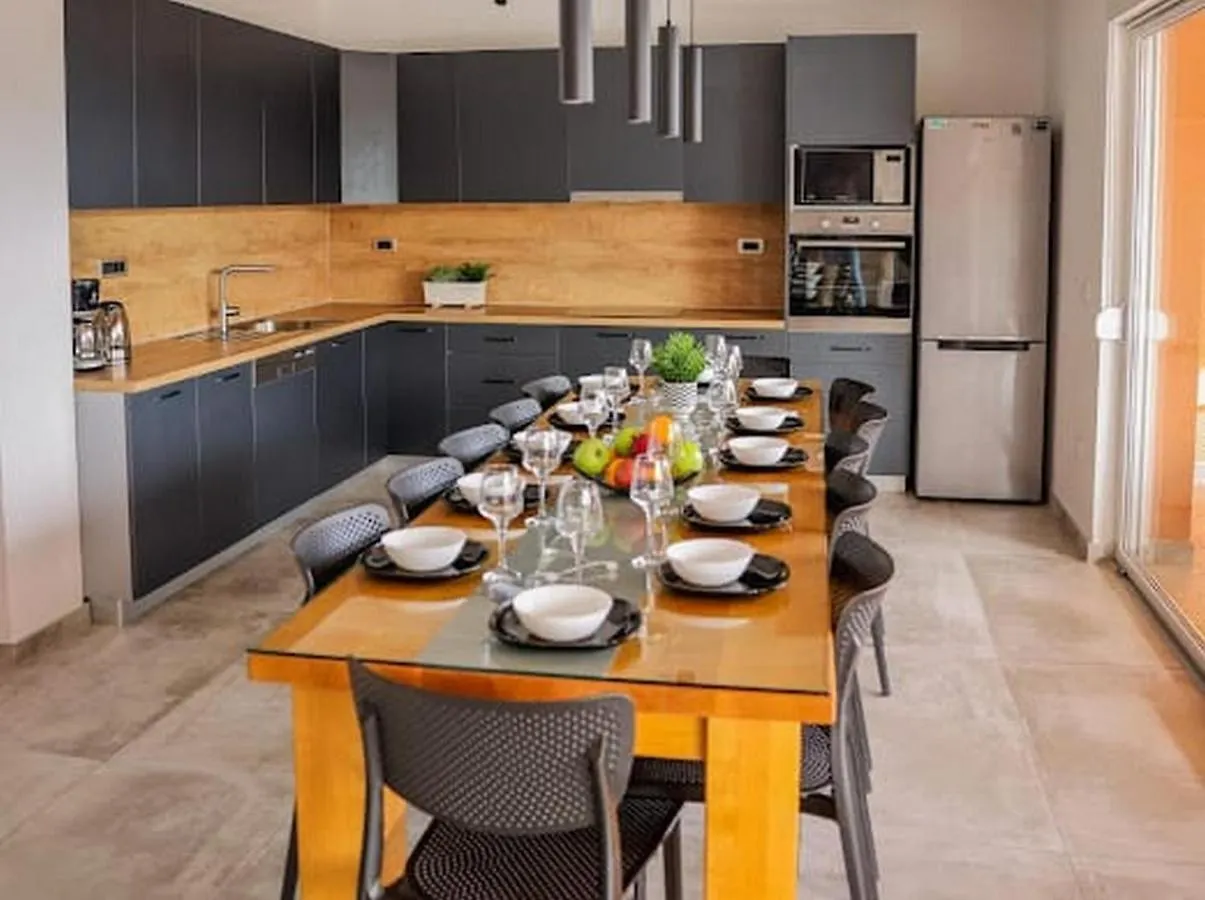 Villa Jelena Kaštel Novi